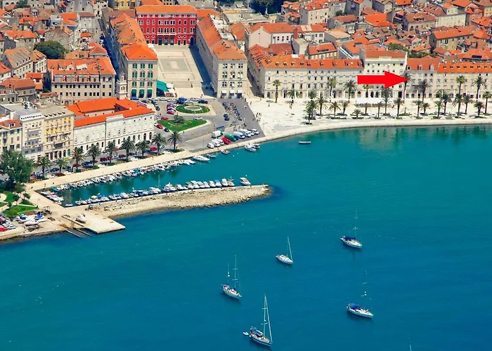 Luxury Apartment Riva With A Magnificient View Split