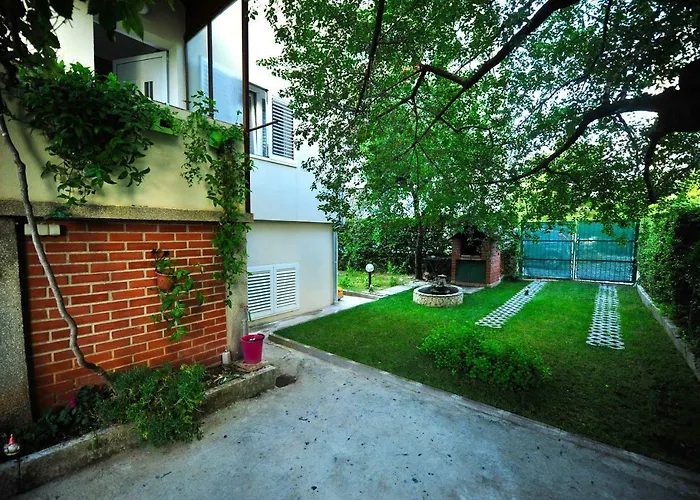 Green Garden Apartment Split